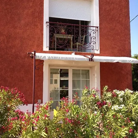 Otel Hoteliere La Pinede Bleue